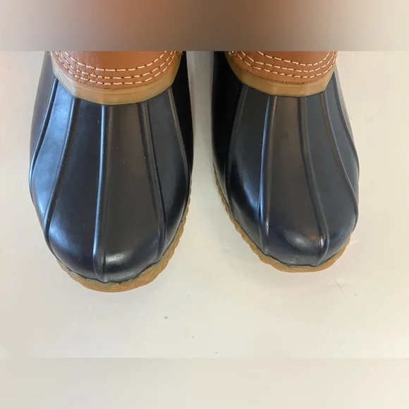 Lands’ End Women’s Size 7 Duck Boots Black Tan Flannel Lined - Picture 7 of 13